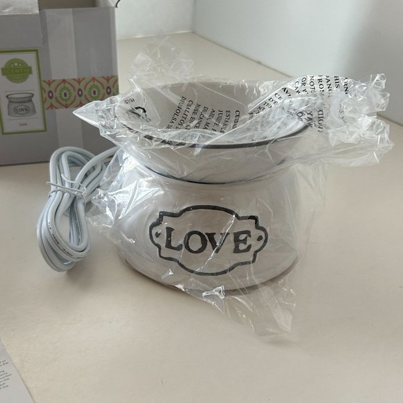Scentsy Love Country Element Wax Warmer Cream White Retired & Wax Samples New - Picture 2 of 13